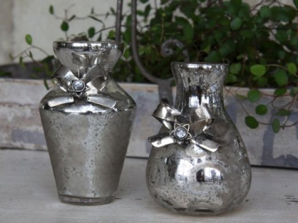 Vase Bauernsilber mit Schliff (links)